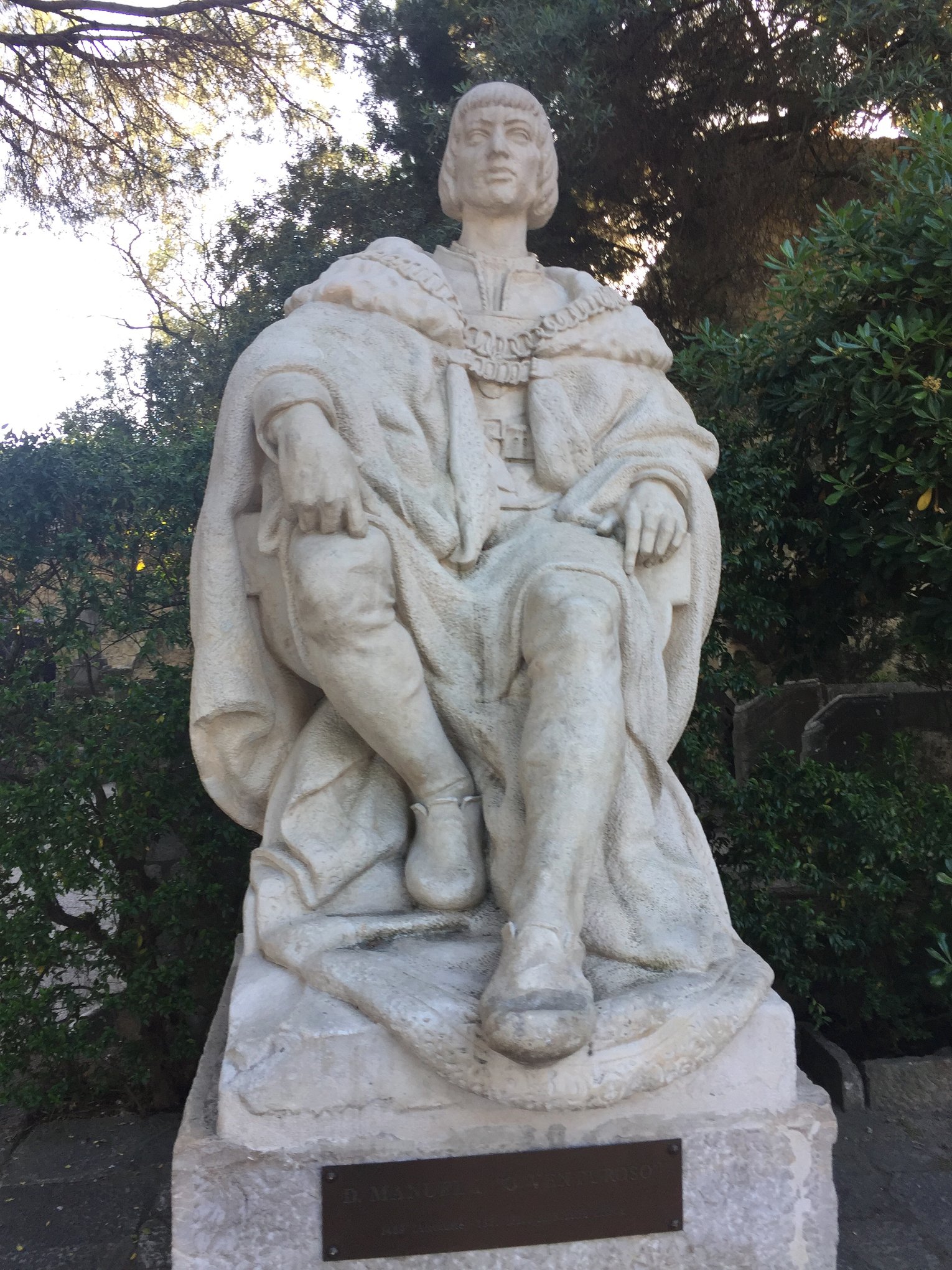 Statue